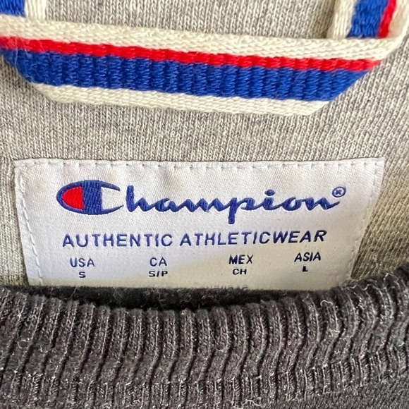 Champion black and green camo logo sweatshirt. - Picture 4 of 4